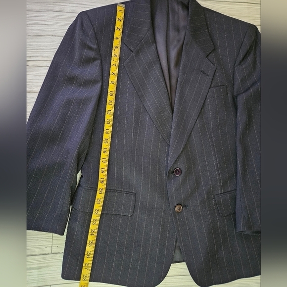 Givenchy Vintage Single Breast Tailored Pinstripe Blazer in Blue and Tan Sz 39S - Picture 11 of 16